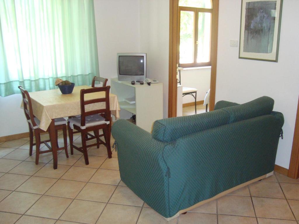 Residence Bizzoni Terni Ruang foto